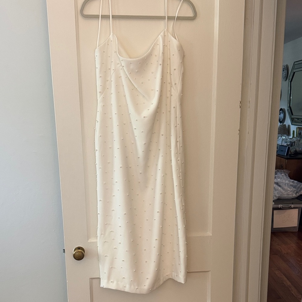 Oksana White Midi Dress - Picture 2 of 4
